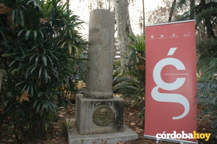 Homenaje a Góngora por el centenario de su muerte en los jardines de Los Patos II