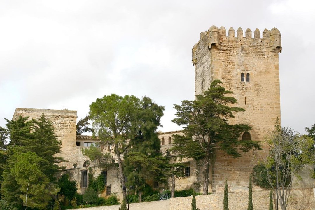 castillo de montemayor