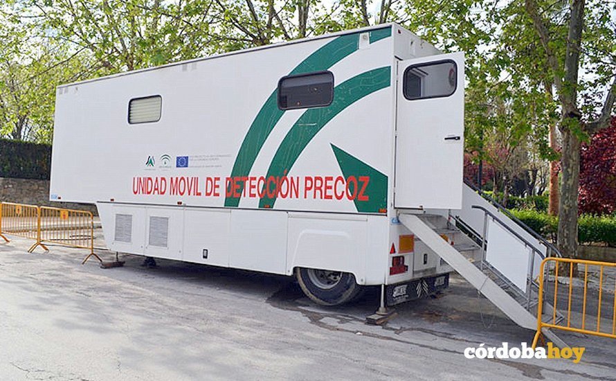 Unidad móvil de detección precoz del cáncer de mama de la Junta de Andalucía