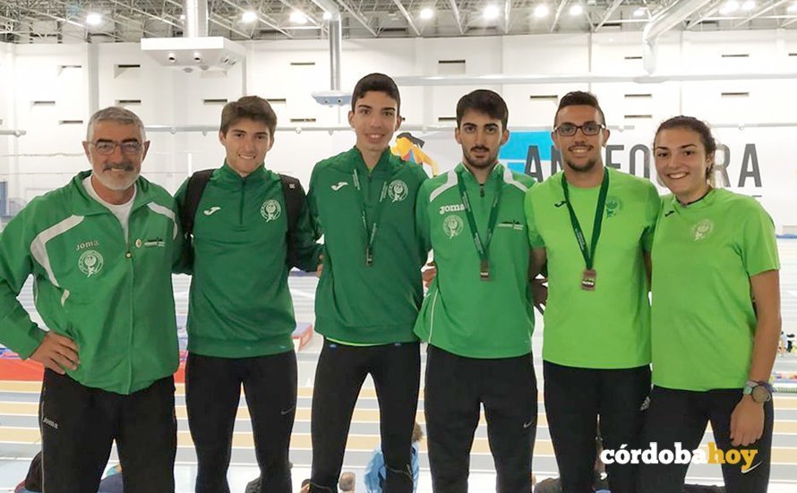 Componentes del Club de Atletismo Cordobés en el Campeonato de Andalucía sub-23 en Antequera