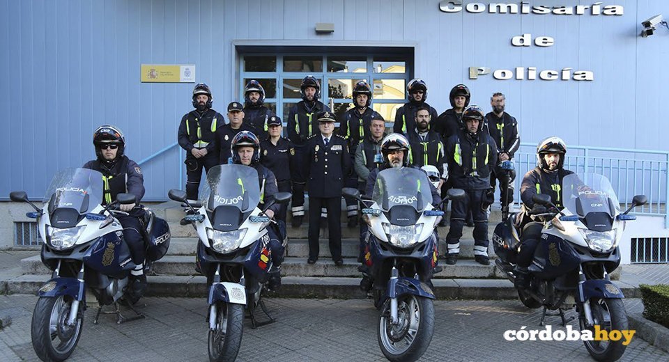 La Policía Nacional en un cursillo de motos de gran cilindrada