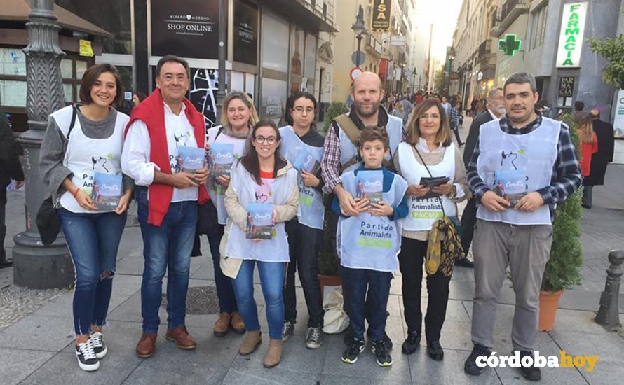 Imagen de las pasadas elecciones andaluzas con los candidatos cordobeses de Pacma