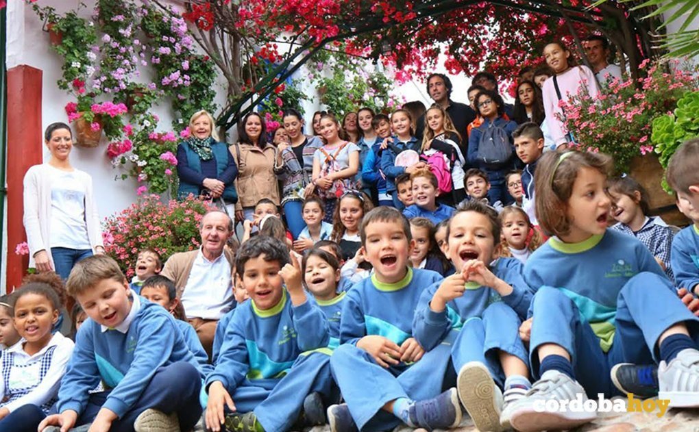 Participantes en el programa educativo 'Conoce Los Patios de Córdoba'