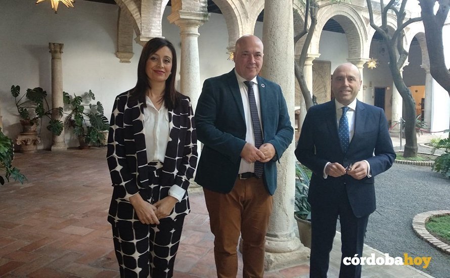 Representantes de la Diputación y Cajasur