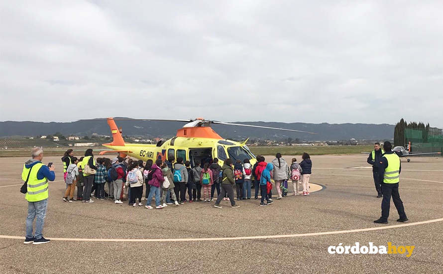 Visita de escolares al Aeropuerto de Córdoba