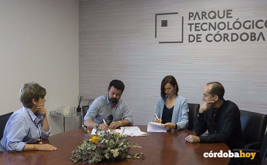 Firma entre el Parque Tecnológico de Córdoba Rabanales 21 y la empresa Fertinyect