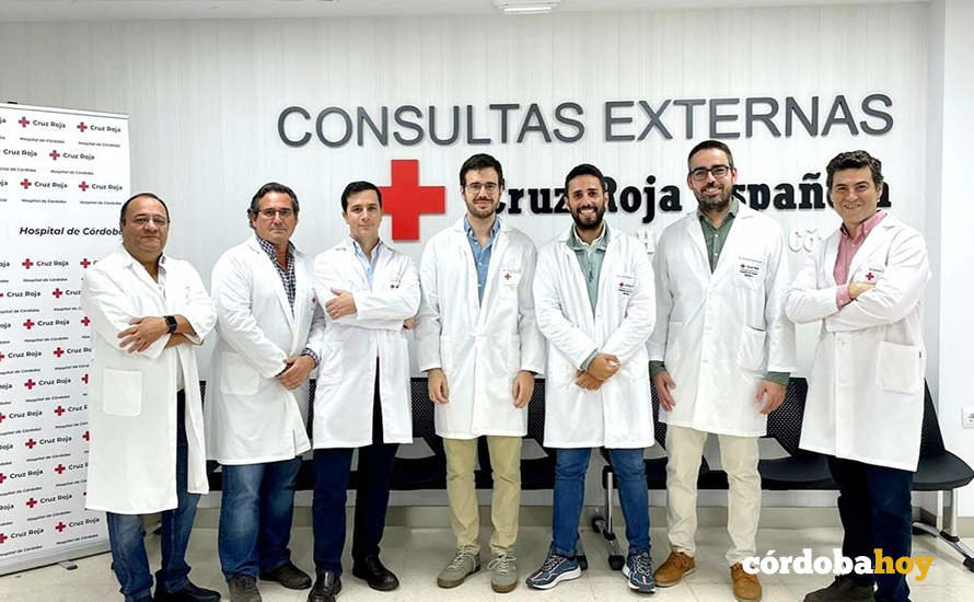 Miembros de la Unidad especializada en el aparato locomotor del Hospital Cruz Roja de Córdoba