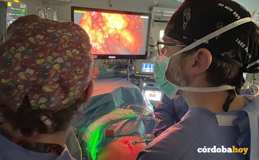 Primera intervención en el Reina Sofía de cirugía radioguiada en un paciente con un tumor neuroendocrino