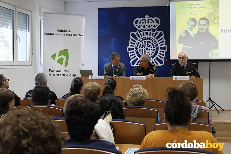 Hu&eacute;rfanos de la Polic&iacute;a