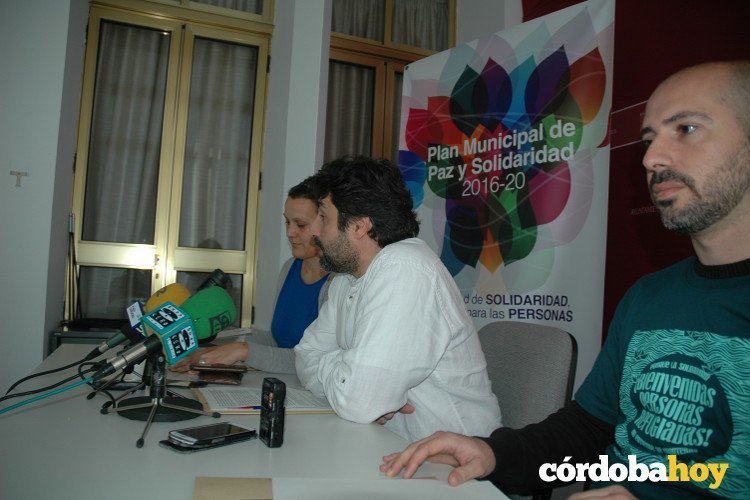David Comet, Rafael del Castillo y Marta Barreira en la presentación de las Jornada de Solidaridad