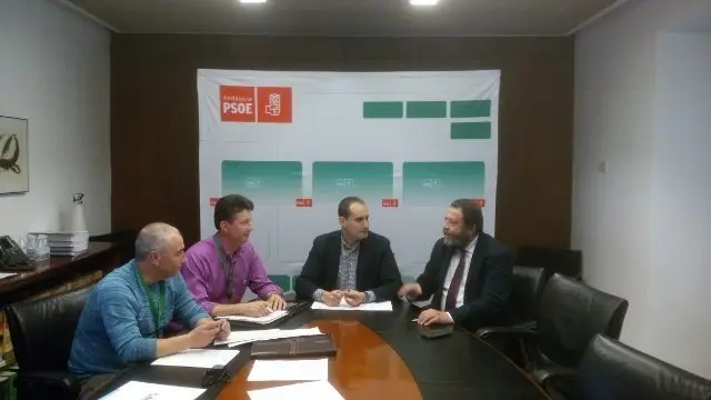 Reuni&oacute;n con PSOE