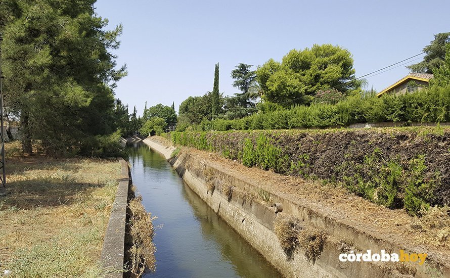 Canal del Guadalmellato a su paso por Córdoba capital