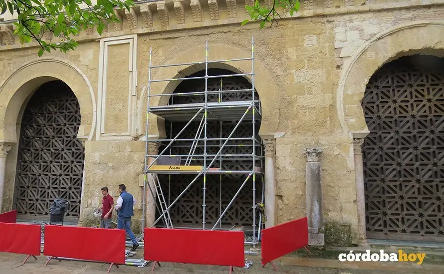 segunda puerta mezquita 1