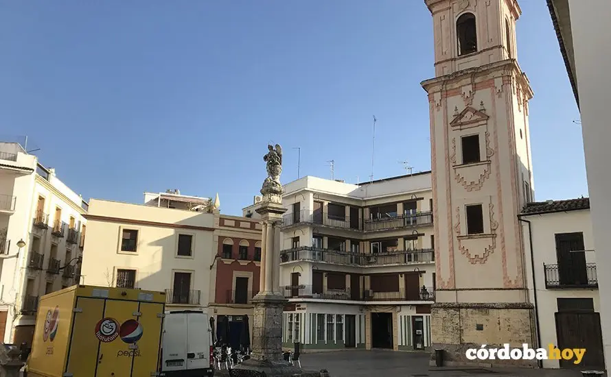 plaza compa&ntilde;ia torre calle reloj