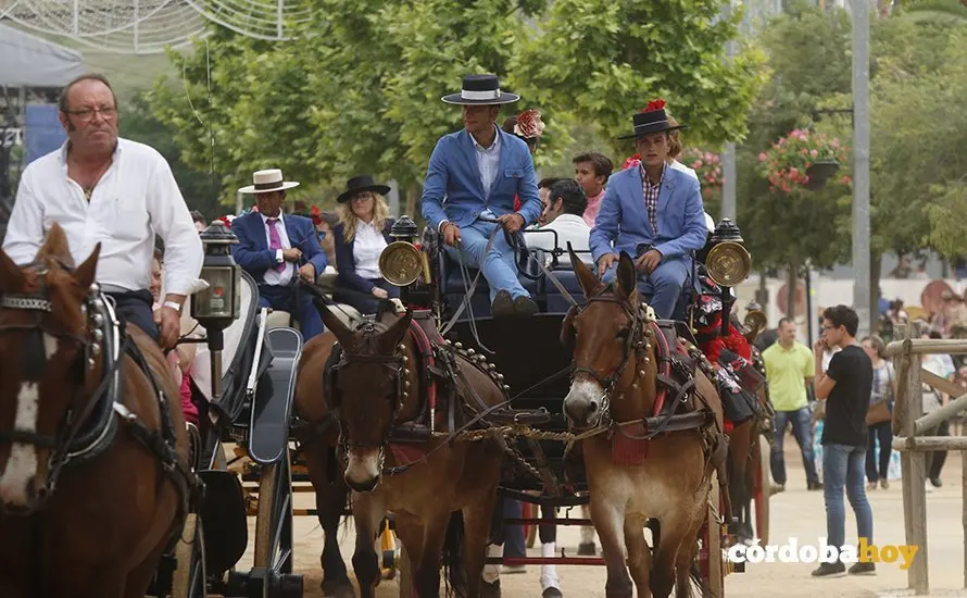 VIERNES FERIA 10