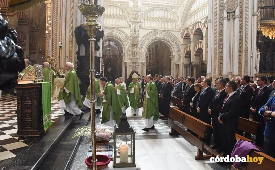 Misa j&oacute;venes cofrades