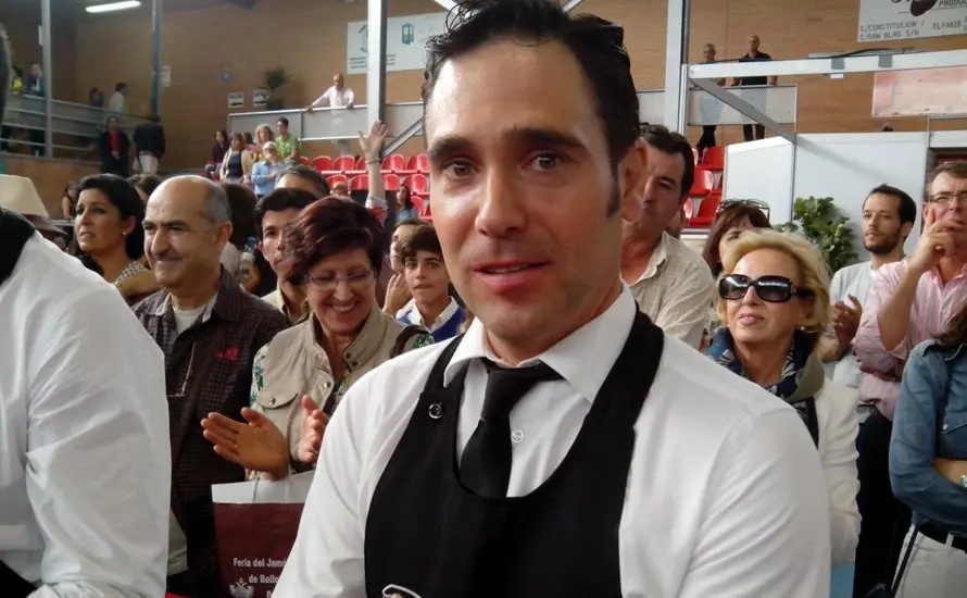Jos&eacute; Alcobendas cortador de jam&oacute;n de Villanueva de C&oacute;rdoba