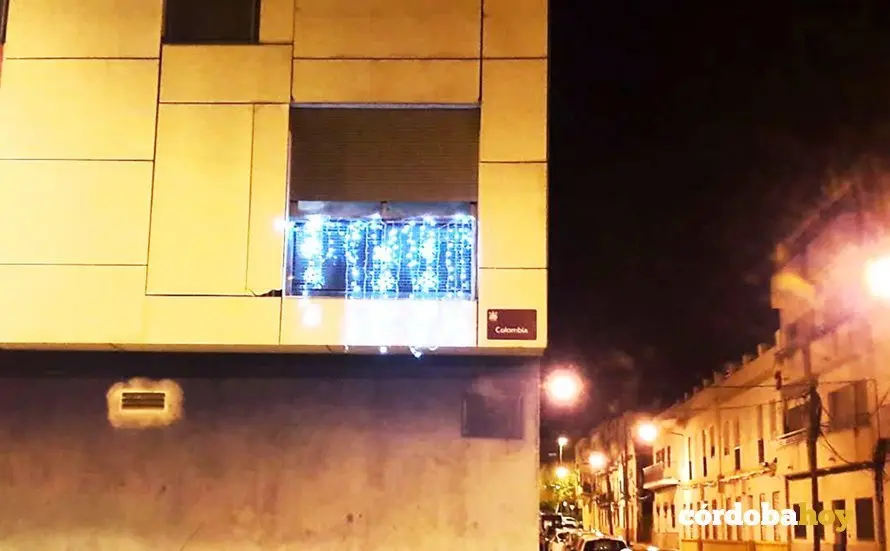 iluminaci&oacute;n por vecinos