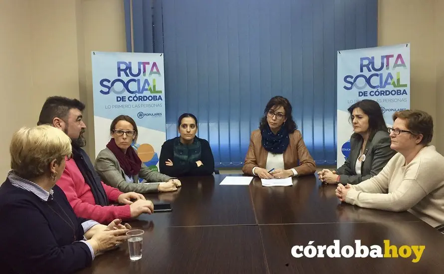 Reunión de UGT y CCOO con responsables del PP 