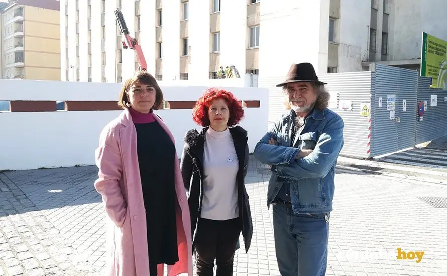 Elena Cort&eacute;s Jim&eacute;nez, pedro garcia jimenez y Sebasti&aacute;n P&eacute;rez, de IU