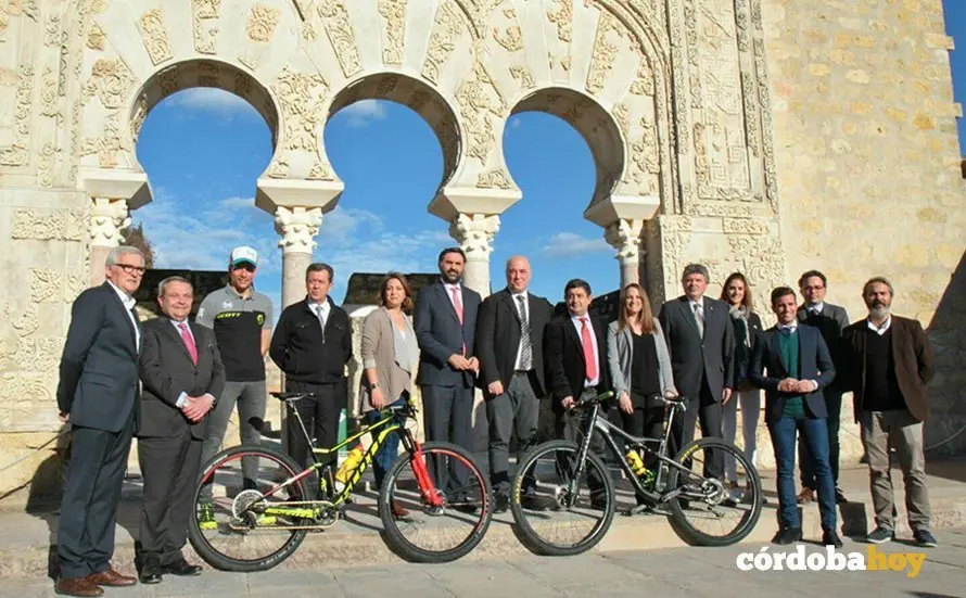 Bicicletas en Medina Azahara
