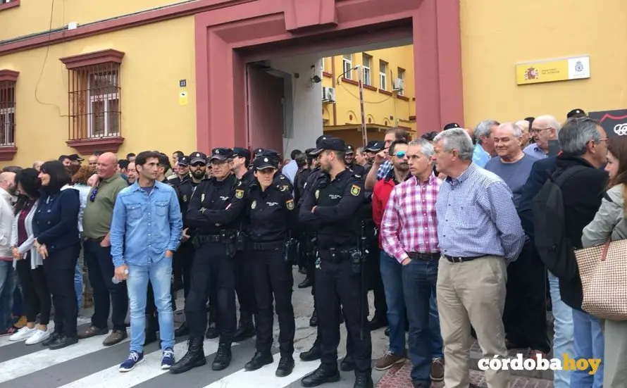 Concentraci&oacute;n policial en Campo Madre de Dios