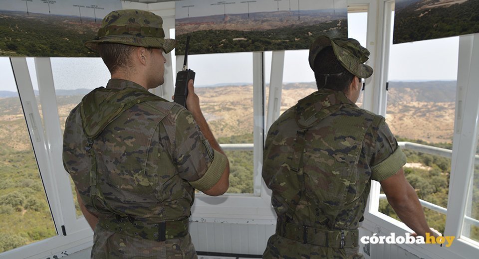 Vigilancia del Ejército ante posibles incendios en Cerro Muriano