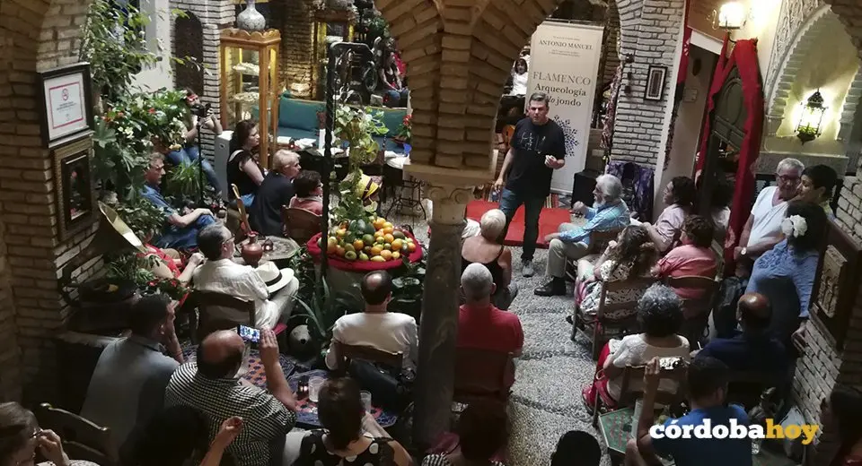 Conferencia de Antonio Manuel 