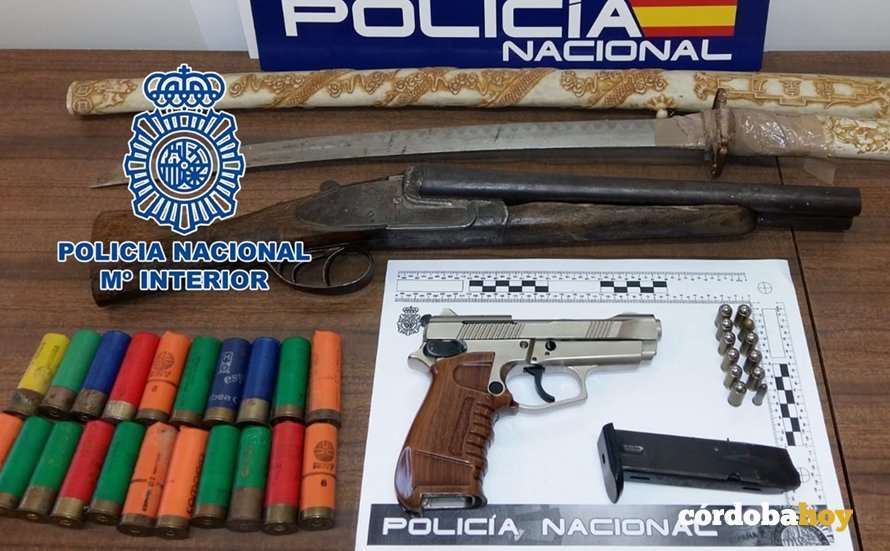 Armas y munición incautados por la Policía Nacional