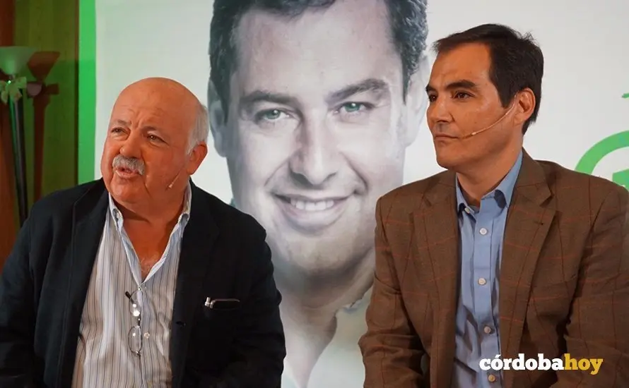 Jes&uacute;s Aguirre (izquierda) con Jos&eacute; Antonio Nieto