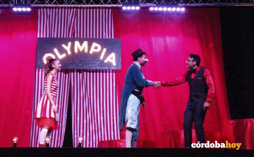 Escena del musical de La Tomasa Teatrto 'Dumbo'