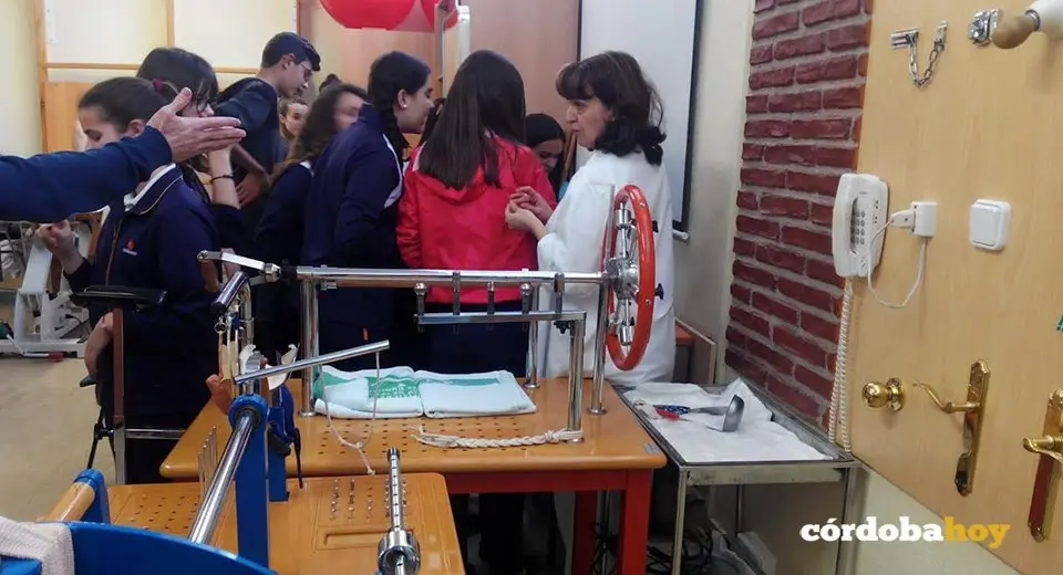 alumnos visita hospital