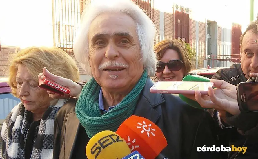 Rafael G&oacute;mez a la salida de los antiguos Juzgados tras su juicio