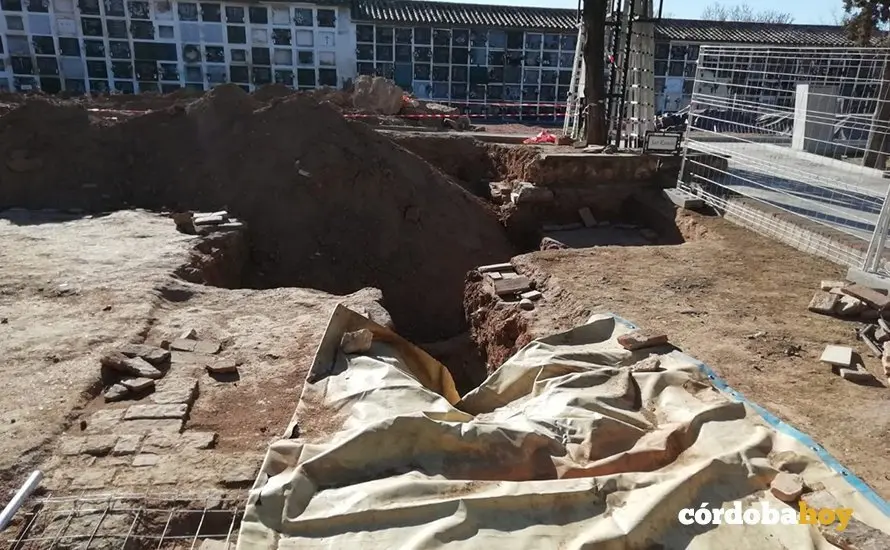 Fosas comunes en el cementerio de Nuestra Se&ntilde;ora de La Salud, en C&oacute;rdoba