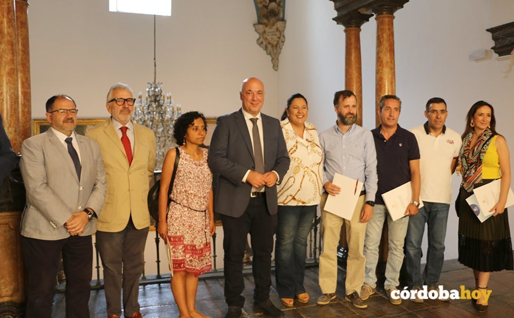 Firma de los convenios en la Diputación Provincial