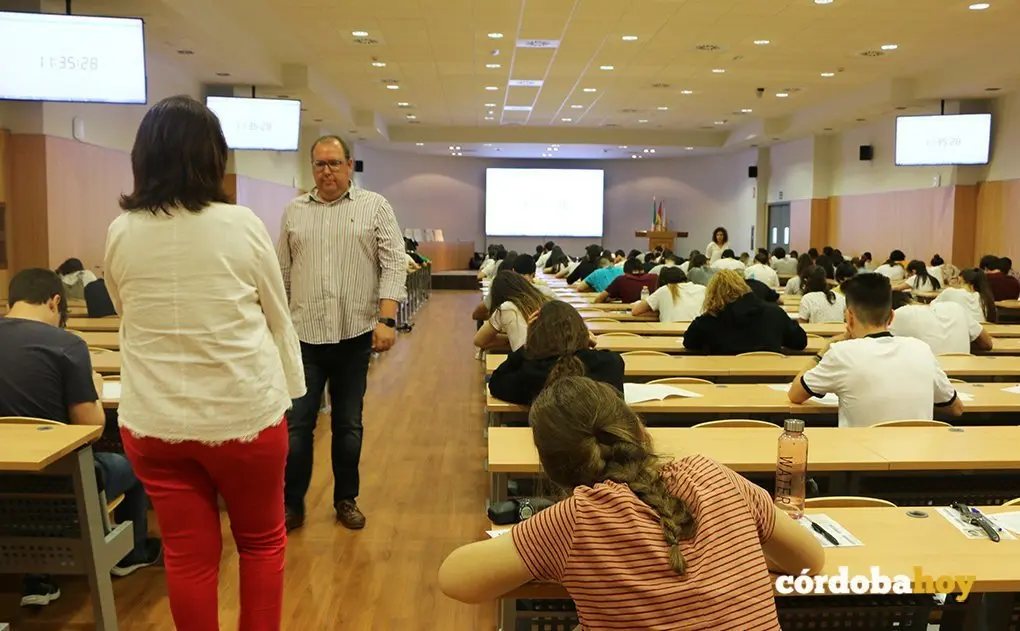 Selectividad 2019 en la Facultad de Medicina y Farmacia 1