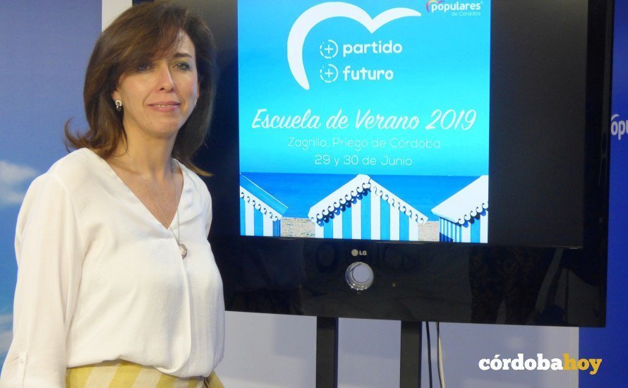 María Luisa Ceballos en la presentación de la Escuela de Verano del PP de 2019