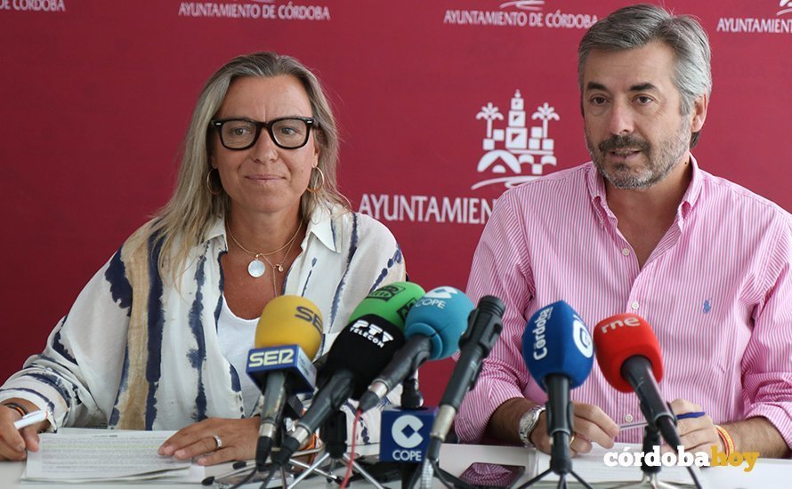 Isabel Albás y Miguel Ángel Torrico