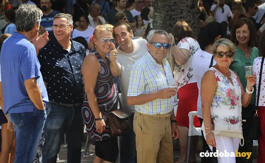 Cola para recoger los huevos en la Vel&aacute; 2019