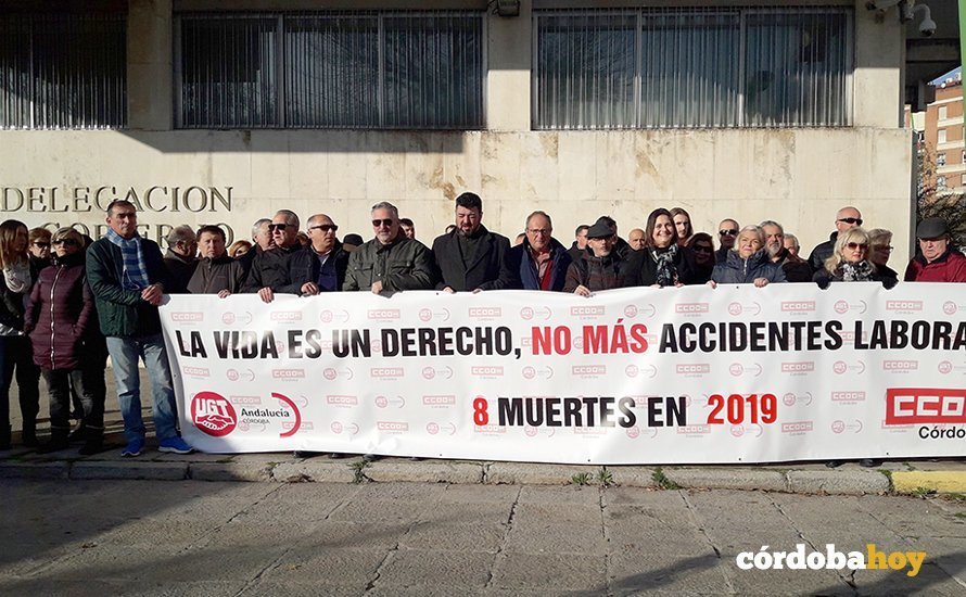 Concentración por el trabajador fallecido en Córdoba