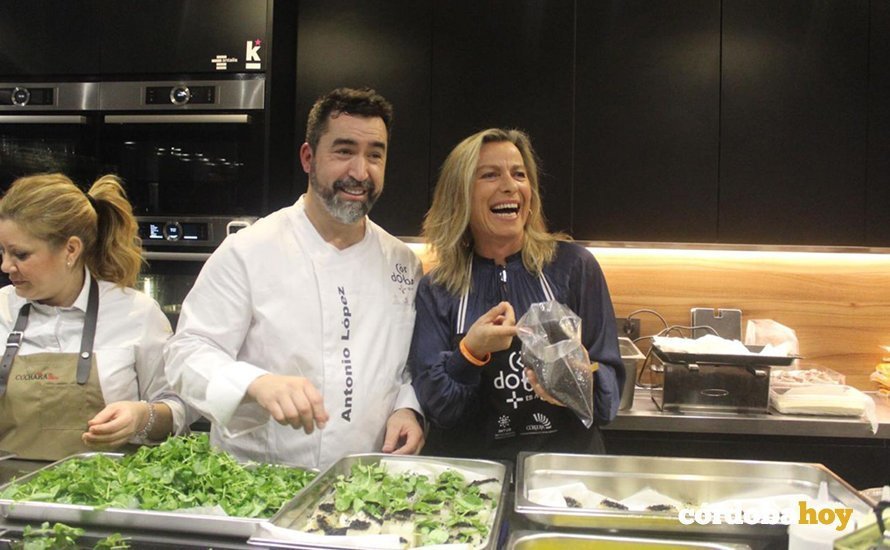 Cena promocional de la gastronomía cordobesa en el espacio Kitchen Club de Madrid