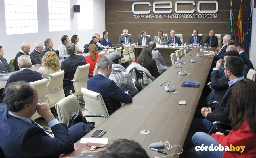 Reuni&oacute;n de la junta directiva de CECO