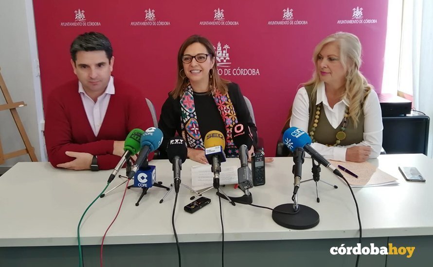 Pedro García, Isabel Ambrosio y Cristina Pedrajas