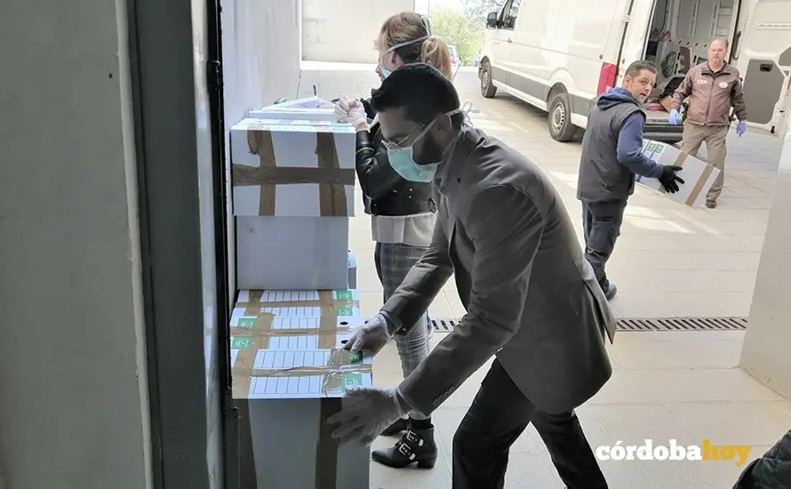 Reparto de material EPI a residencias y centros de mayores