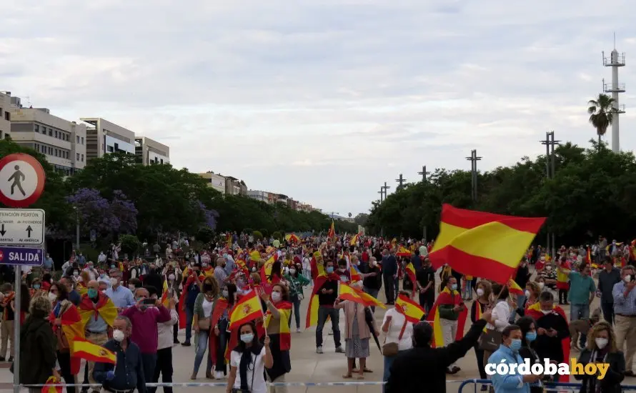 Cacerolada contra el Gobierno en el Vial