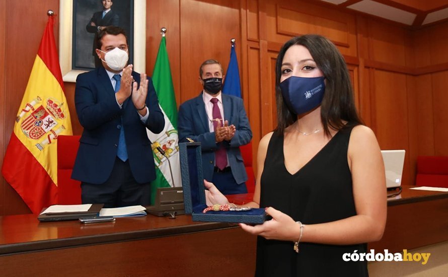 Cintia Bustos como nueva concejal del PP encargada de Juventud