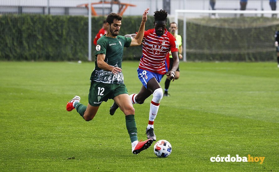 Un momento del partido entre el Granada Deportivo y el CCF. FOTO: TWITTER DEL GRANADA