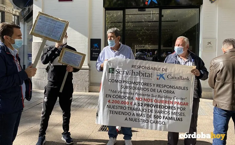 Los empresarios cordobeses de la construcci&oacute;n estafados por una promoci&oacute;n de viviendas de La Caixa