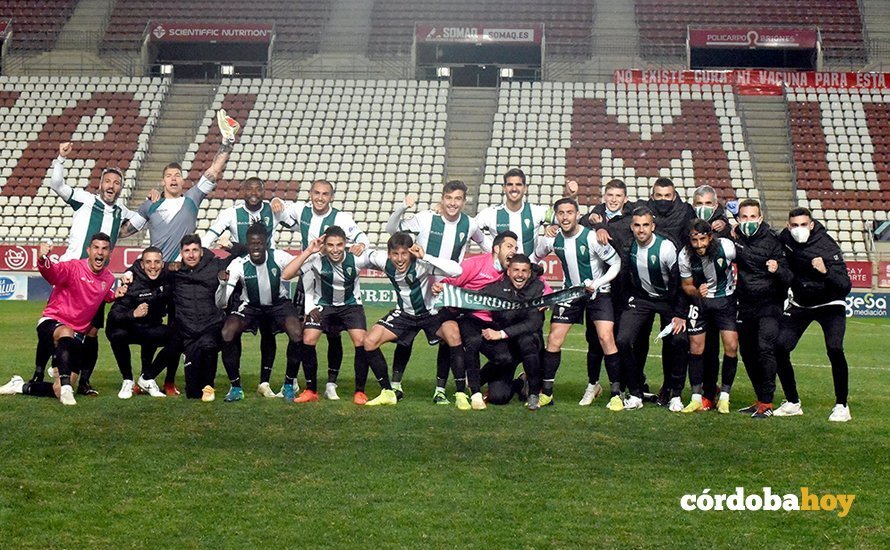 Celebración de los jugadores del CCF en Murcia