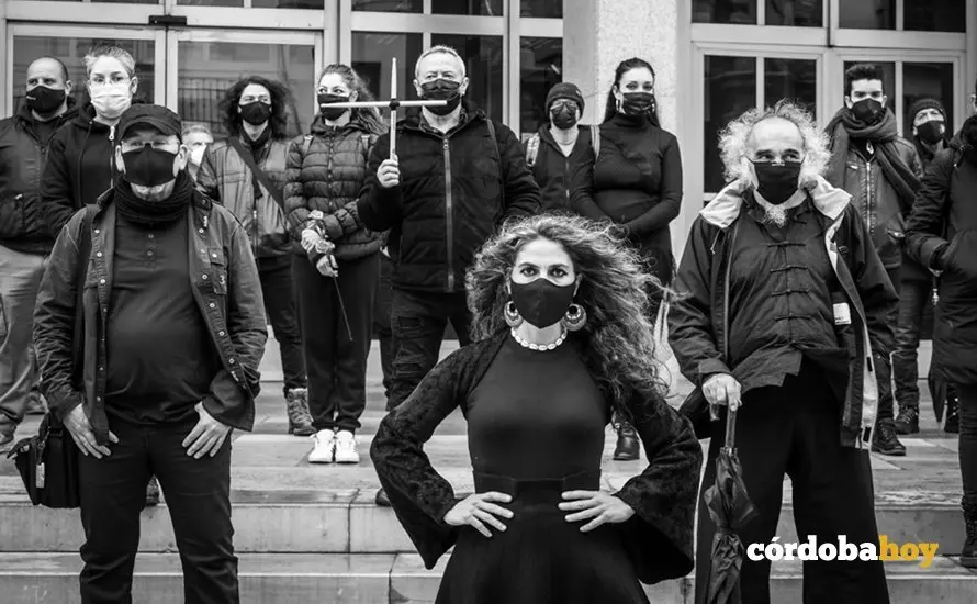 Luto y entierro por la Cultura del colectivo MUTE